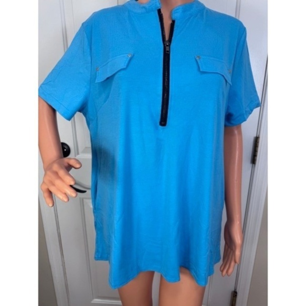NEW Fisoul Women's bright blue black accents top blouse Size XL